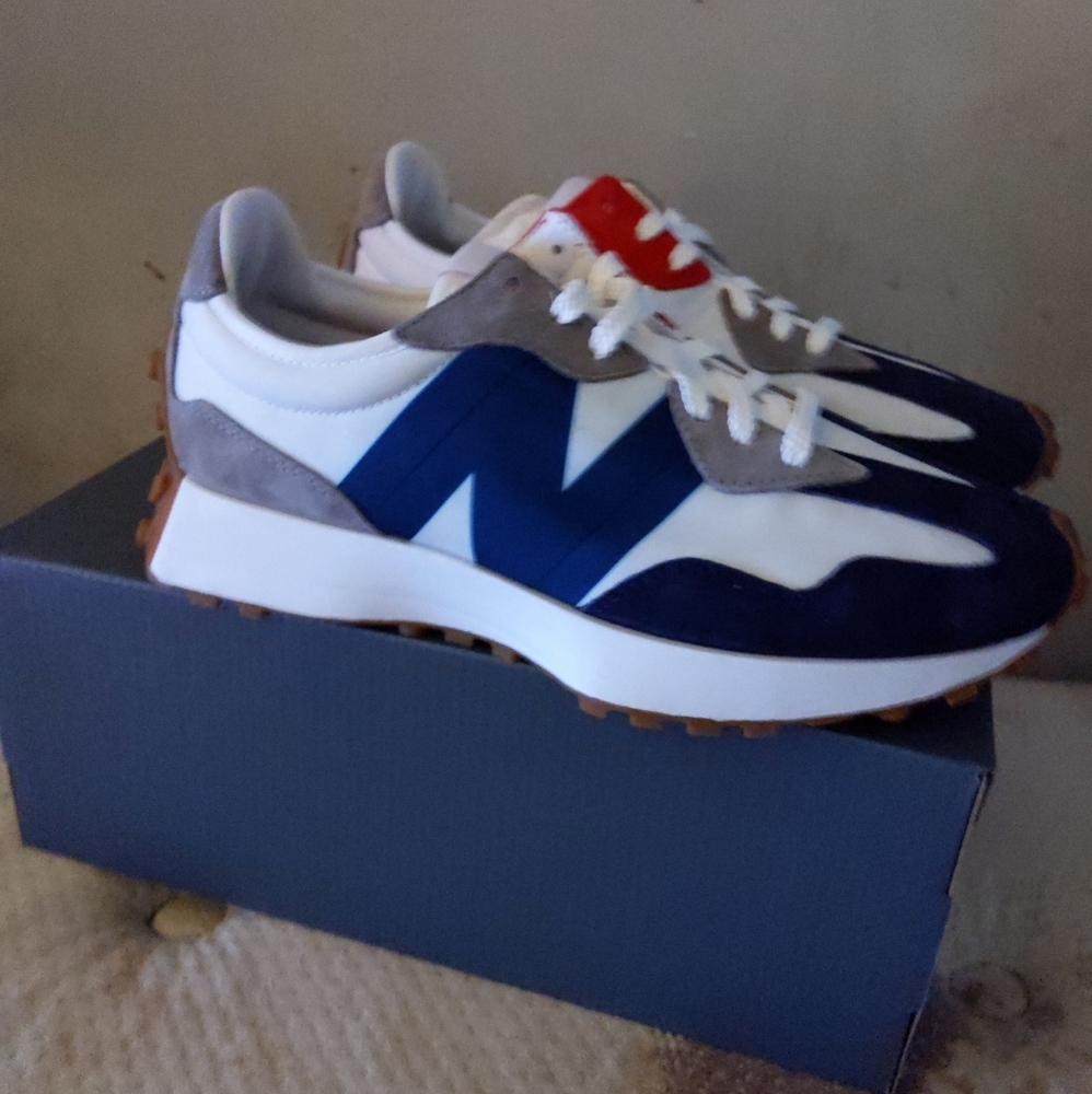 New Balance 327 mens 9.5
